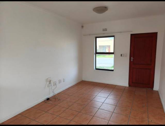 2 BEDROOM TOWNHOUSE FOR SALE IN BARDALE VILLAGE